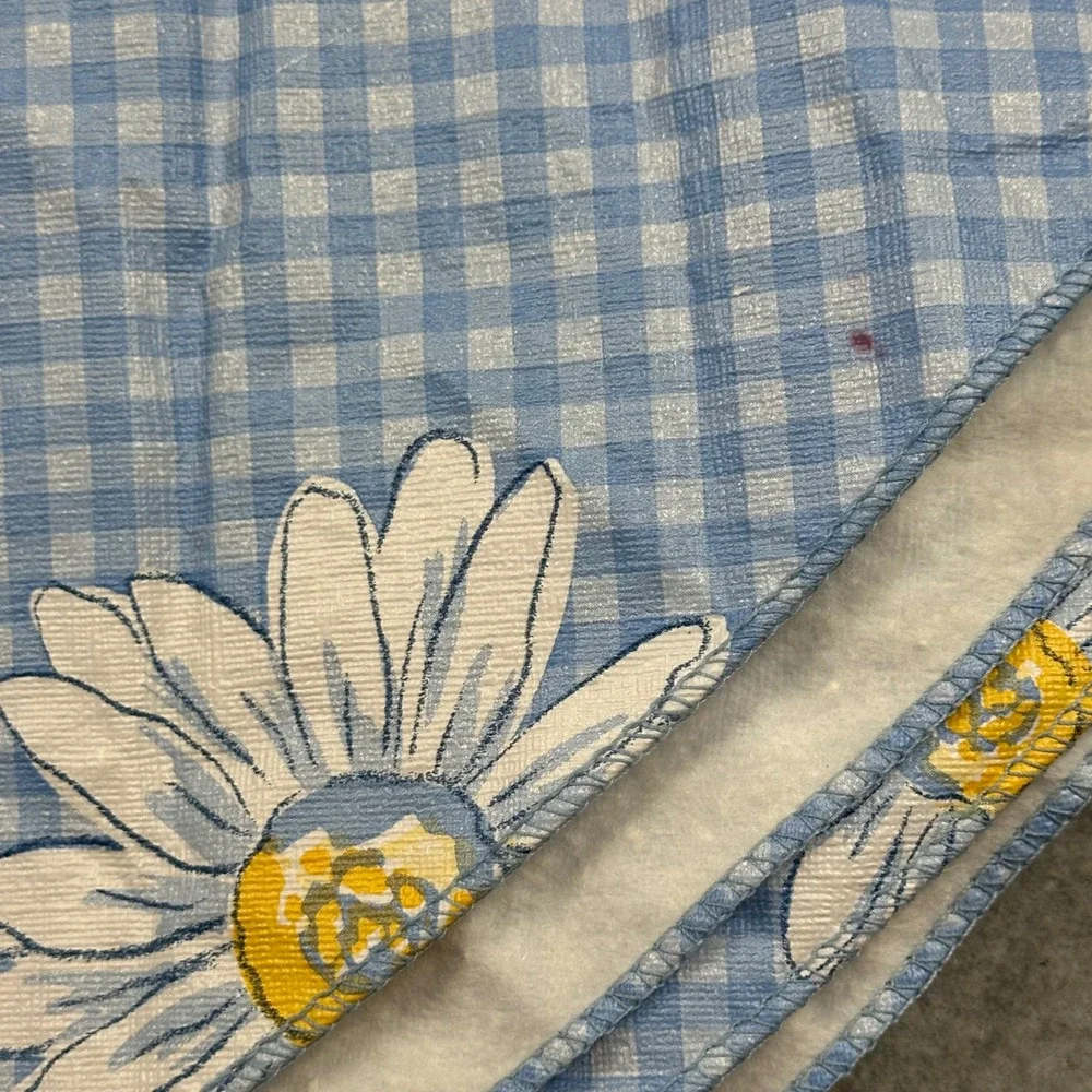 70s Vtg Blue Gingham Daisy Floral Oval Tablecloth Flannel Backed 50x68